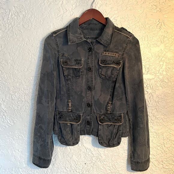 Guess Women’s Small Military Jacket – Olive Green Floral Camo – Cropped Utility - Picture 4 of 16